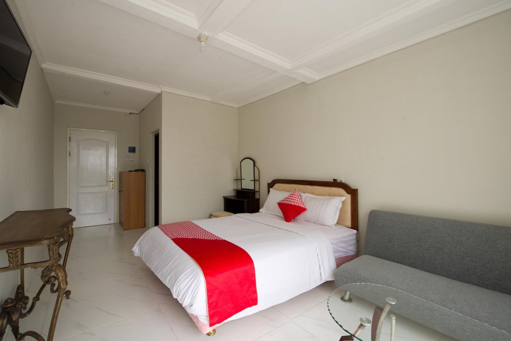 Capital O 3359 Pondok Wisata Jaden Trawas Mojokerto エクステリア 写真